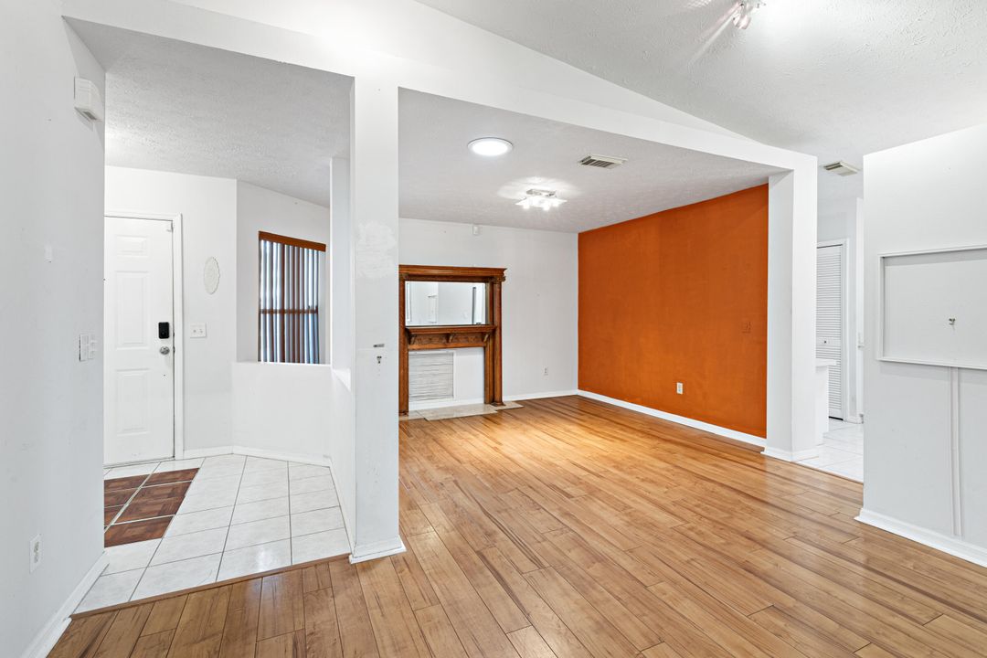 For Sale: $170,000 (3 beds, 2 baths, 1714 Square Feet)