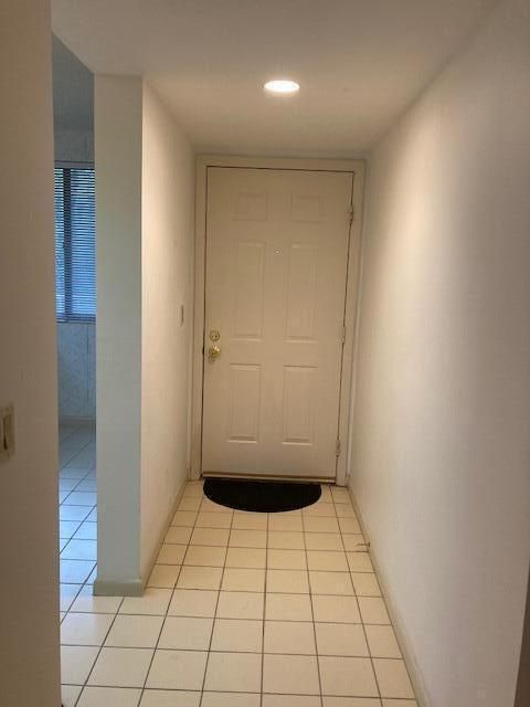 For Rent: $2,000 (2 beds, 2 baths, 1385 Square Feet)