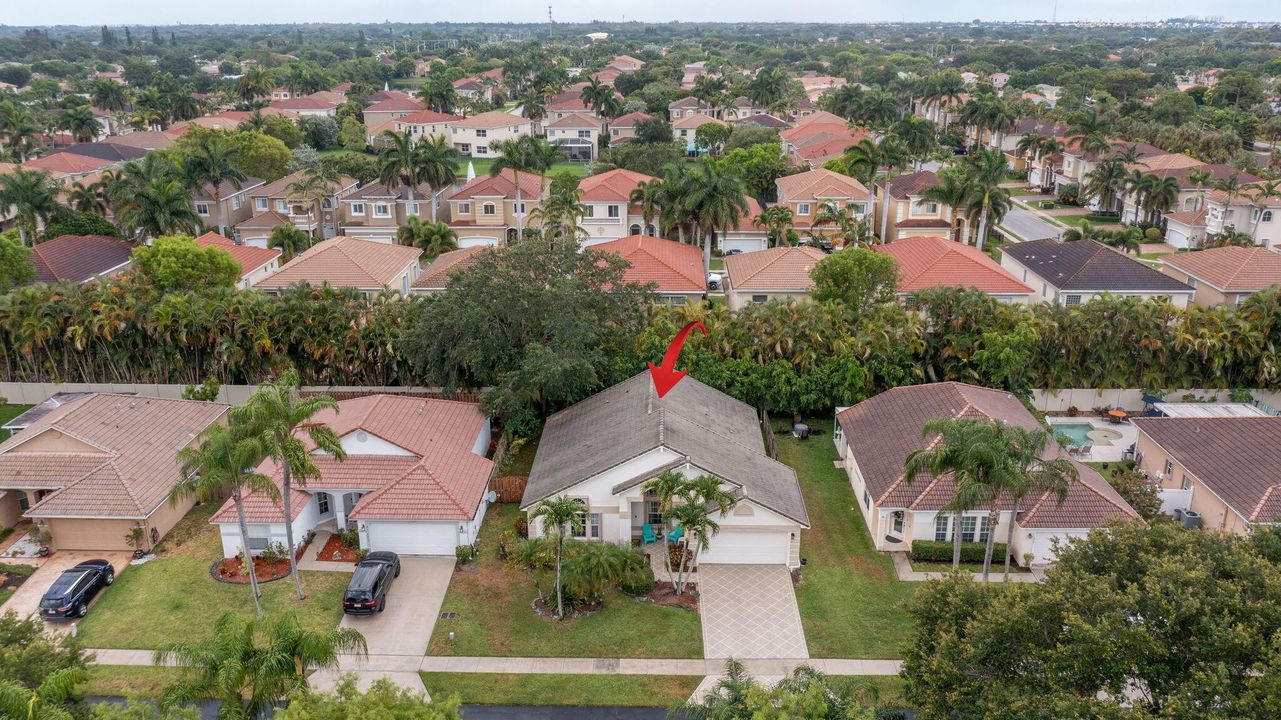 For Sale: $535,000 (3 beds, 2 baths, 1705 Square Feet)