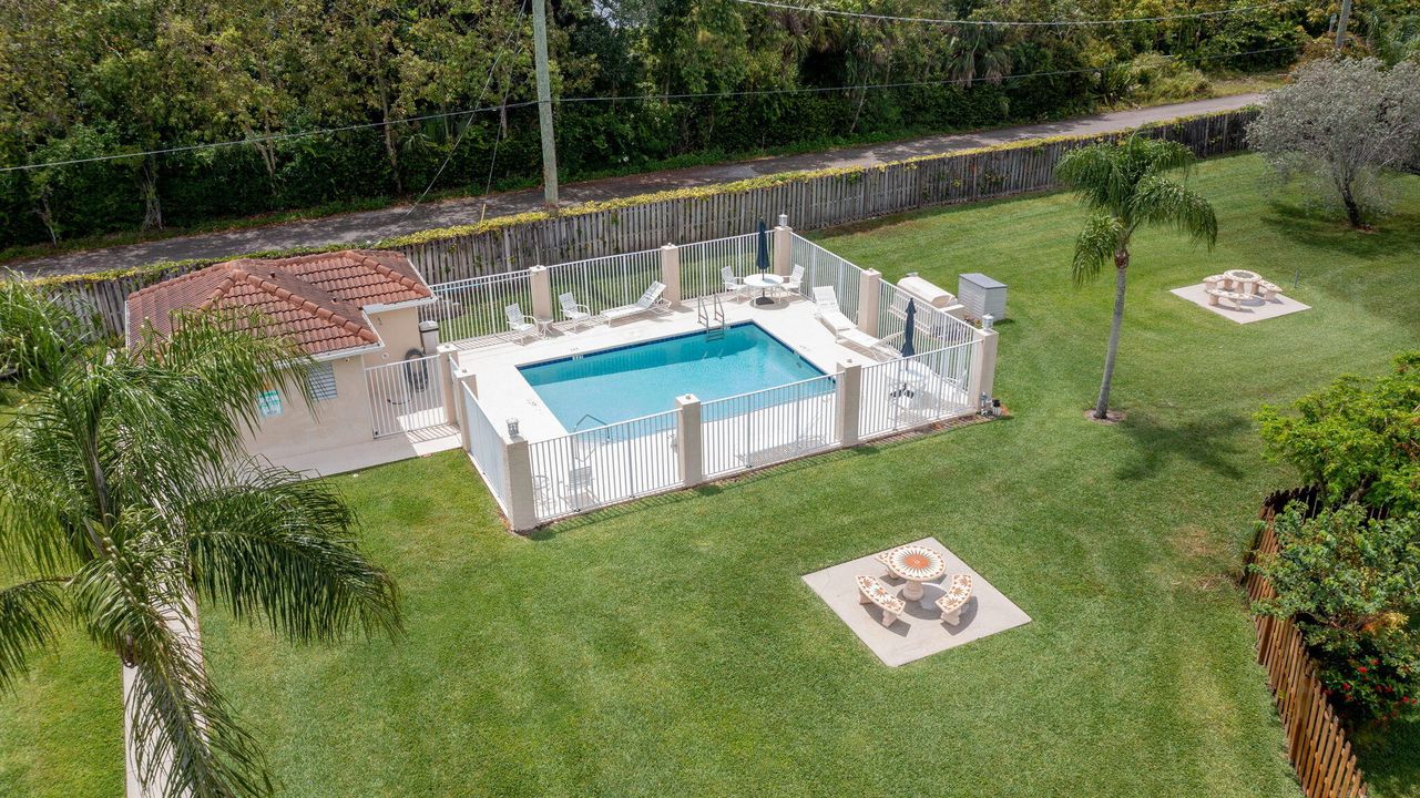 En Venta: $549,900 (3 camas, 2 baños, 1705 Pies cuadrados)