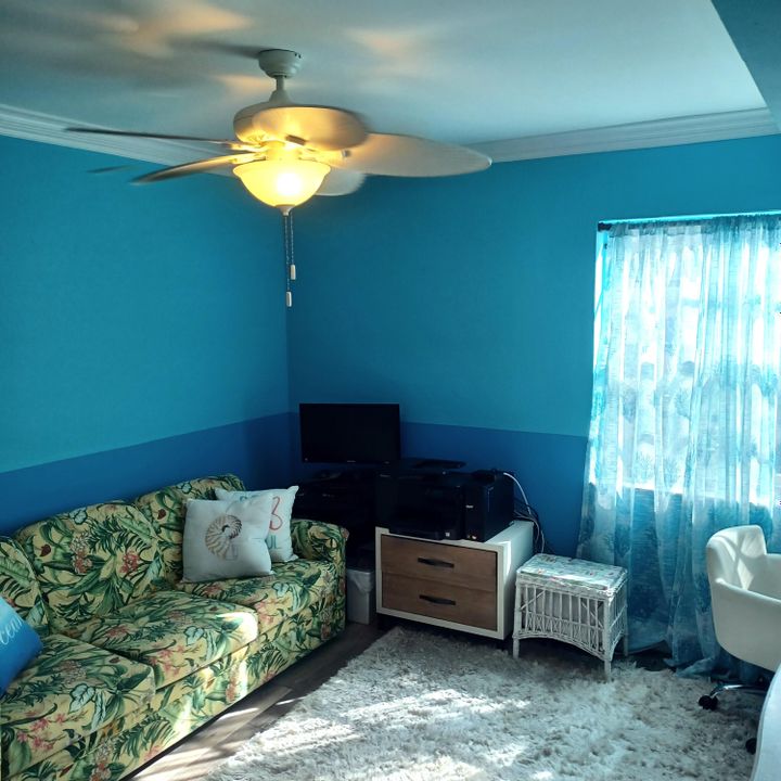 For Sale: $260,000 (2 beds, 2 baths, 910 Square Feet)