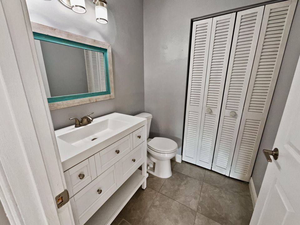 For Sale: $388,000 (2 beds, 2 baths, 1344 Square Feet)