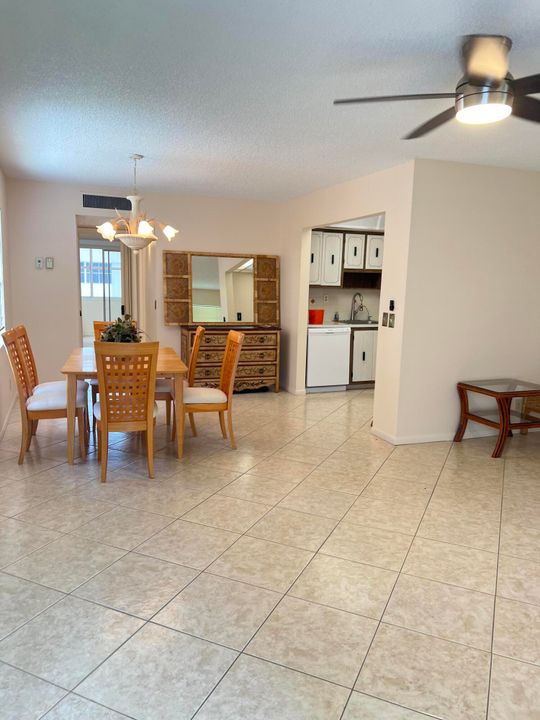 For Rent: $1,550 (1 beds, 1 baths, 760 Square Feet)