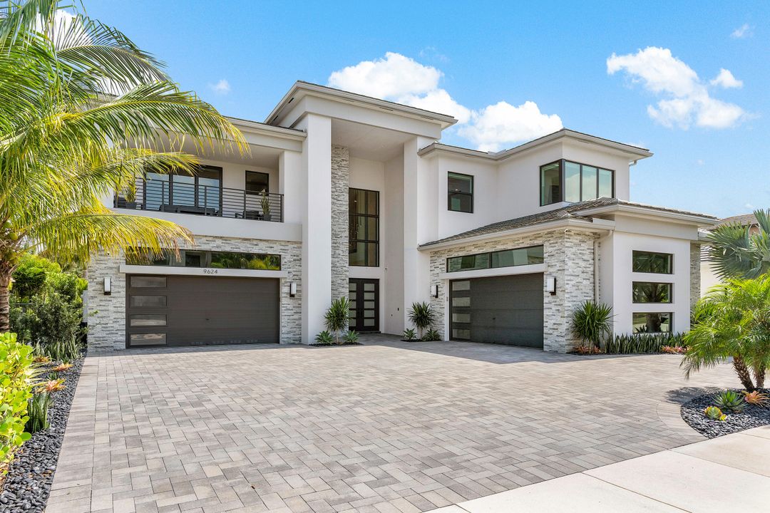 For Sale: $5,999,999 (5 beds, 6 baths, 5832 Square Feet)