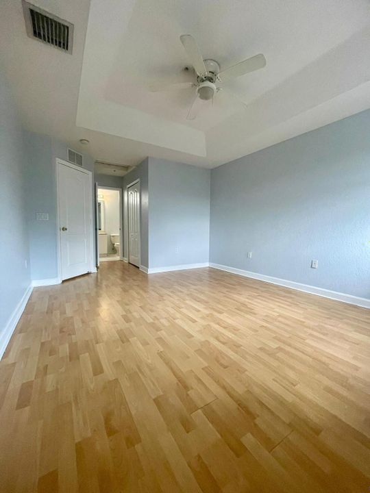 For Rent: $2,100 (2 beds, 2 baths, 1282 Square Feet)