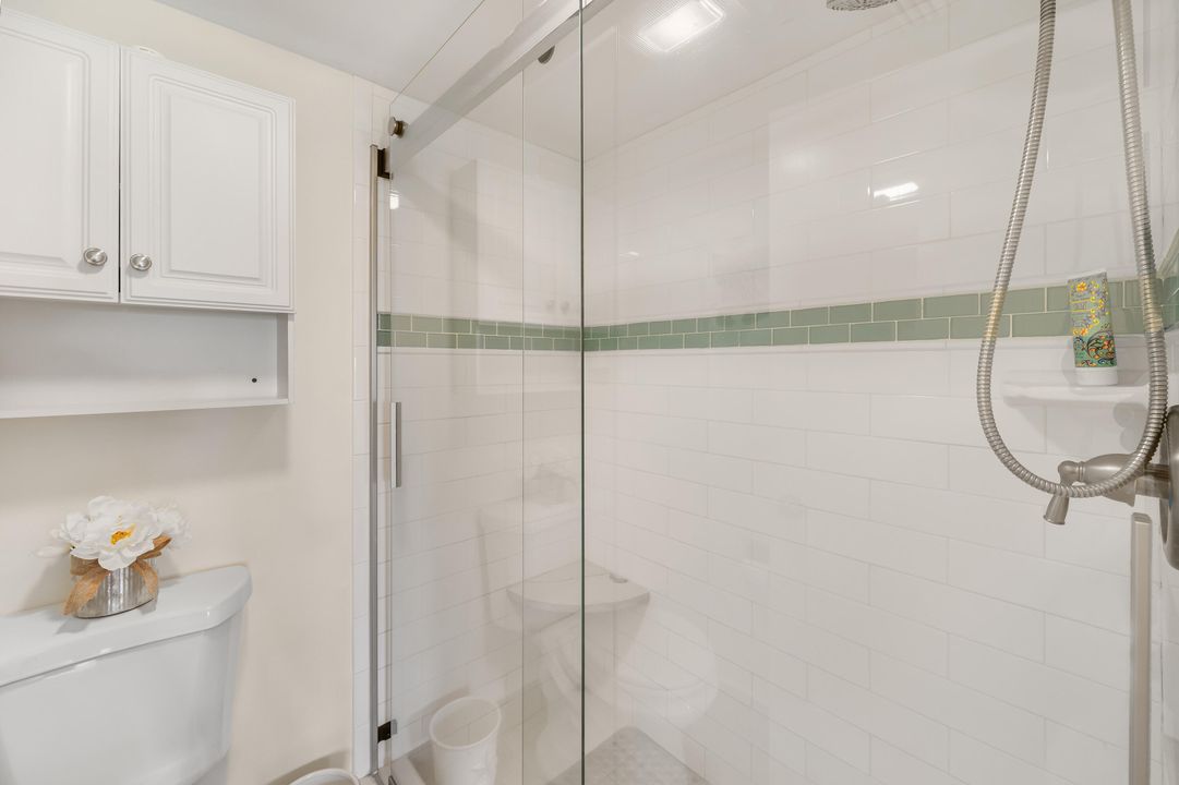 For Rent: $3,950 (2 beds, 2 baths, 1192 Square Feet)