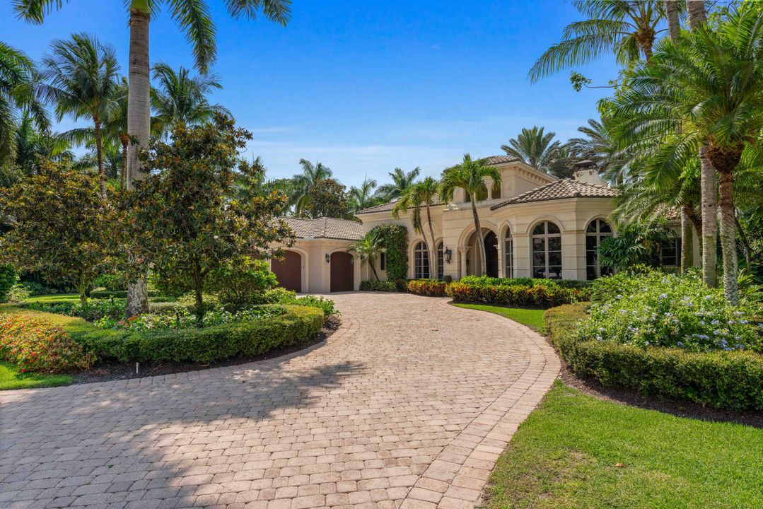 For Sale: $6,500,000 (4 beds, 4 baths, 5517 Square Feet)