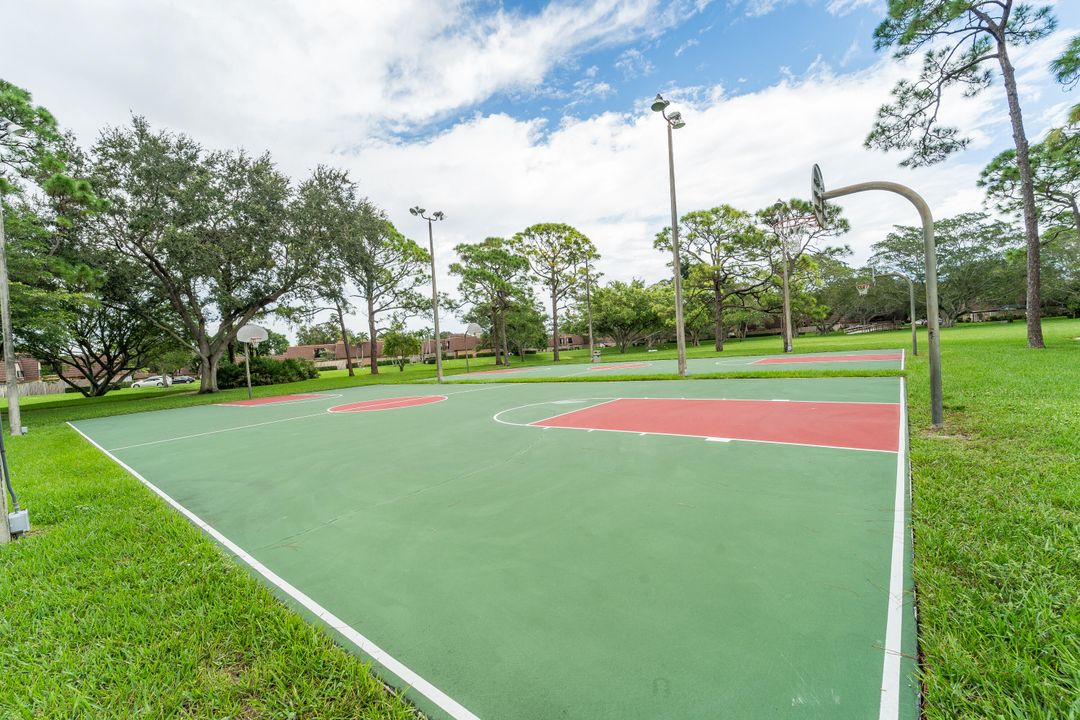 For Sale: $489,000 (3 beds, 2 baths, 1596 Square Feet)