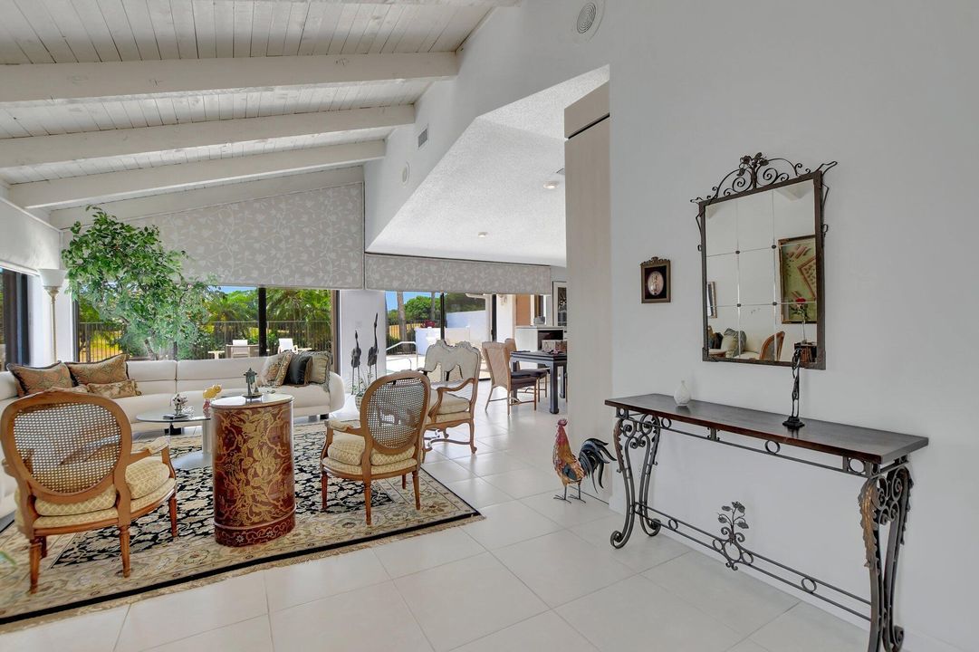 Active With Contract: $1,400,000 (3 beds, 3 baths, 2461 Square Feet)