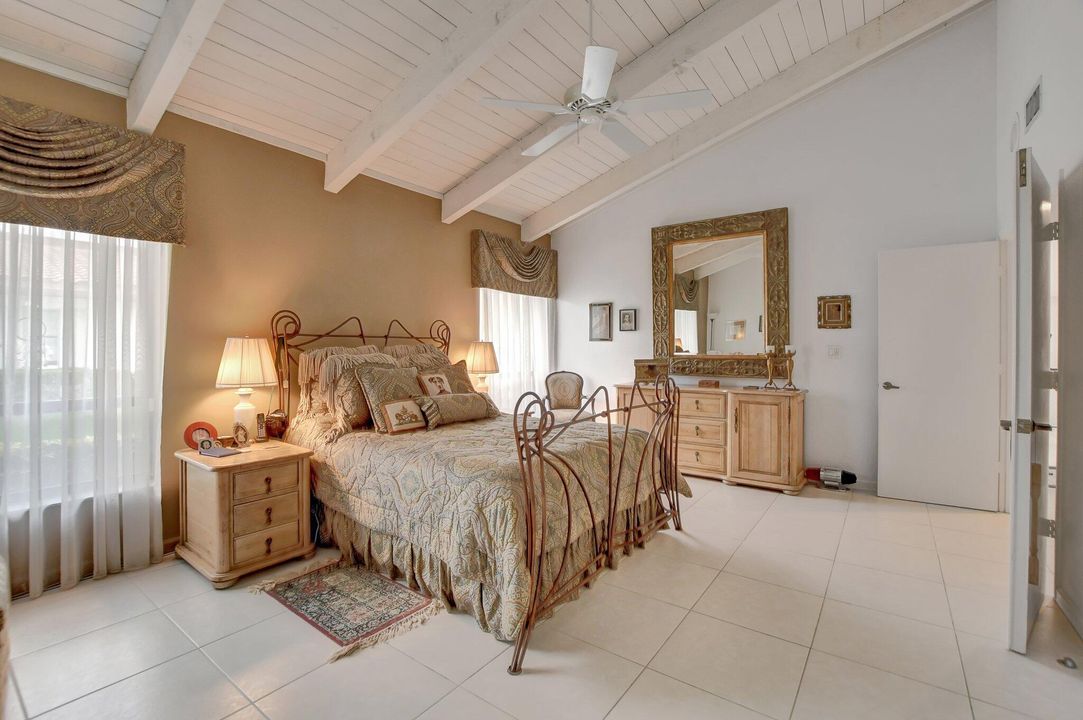Active With Contract: $1,400,000 (3 beds, 3 baths, 2461 Square Feet)