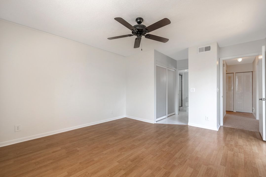 Active With Contract: $2,450 (2 beds, 2 baths, 1302 Square Feet)