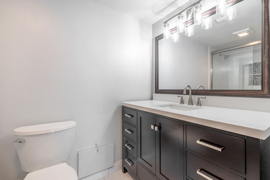 Active With Contract: $2,450 (2 beds, 2 baths, 1302 Square Feet)