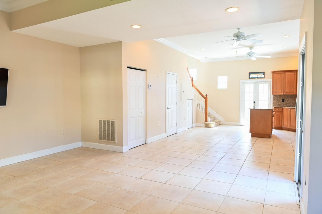 For Sale: $399,000 (2 beds, 2 baths, 1508 Square Feet)