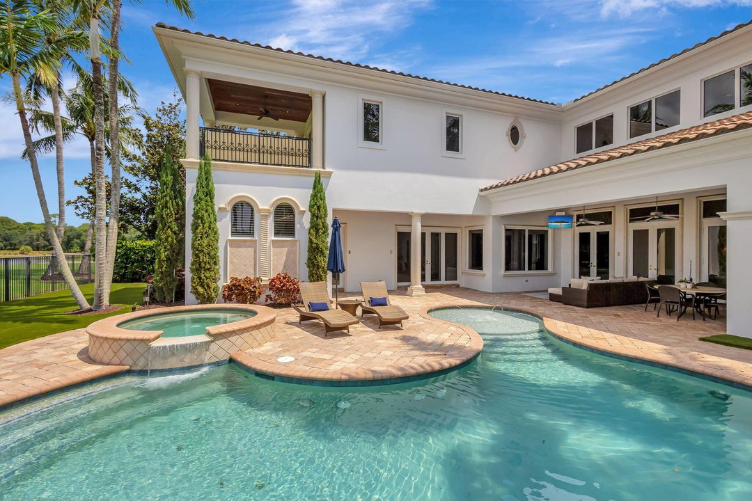 Active With Contract: $4,988,000 (4 beds, 4 baths, 5621 Square Feet)