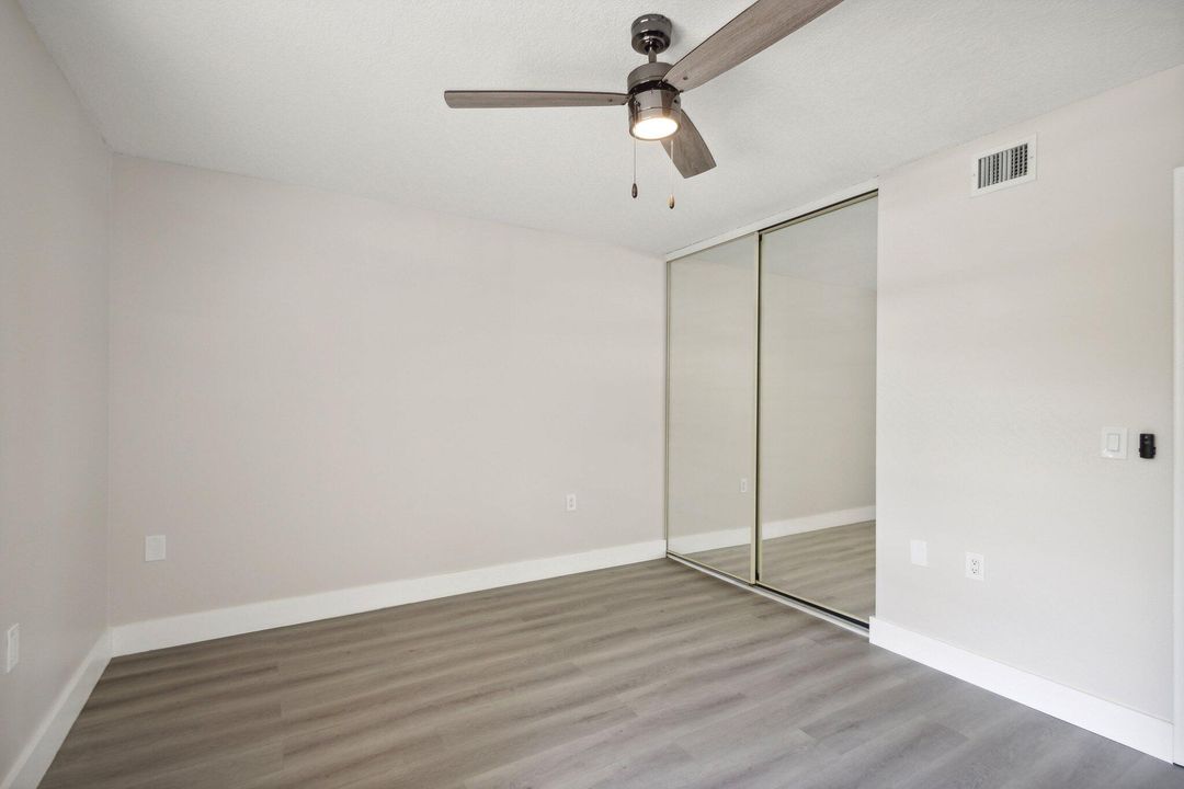 Active With Contract: $279,000 (2 beds, 2 baths, 1437 Square Feet)