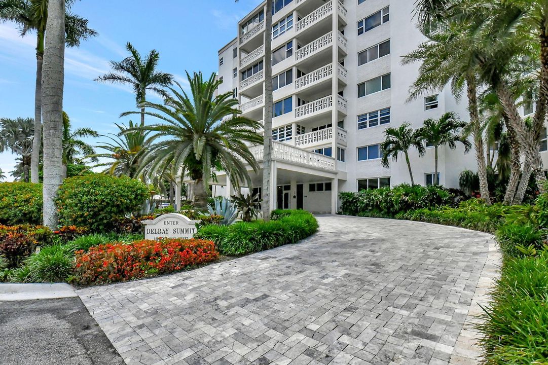 For Sale: $1,099,000 (2 beds, 2 baths, 1434 Square Feet)