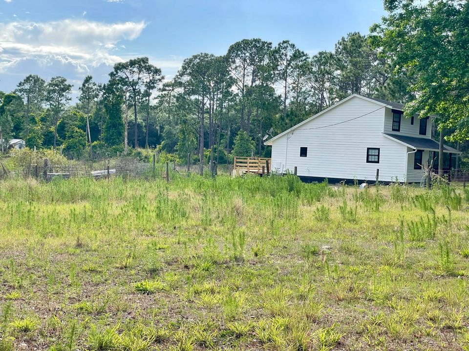 For Sale: $320,000 (3 beds, 2 baths, 1434 Square Feet)