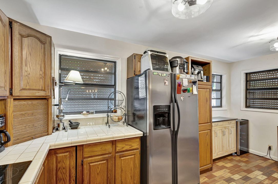 For Sale: $528,000 (4 beds, 2 baths, 1523 Square Feet)