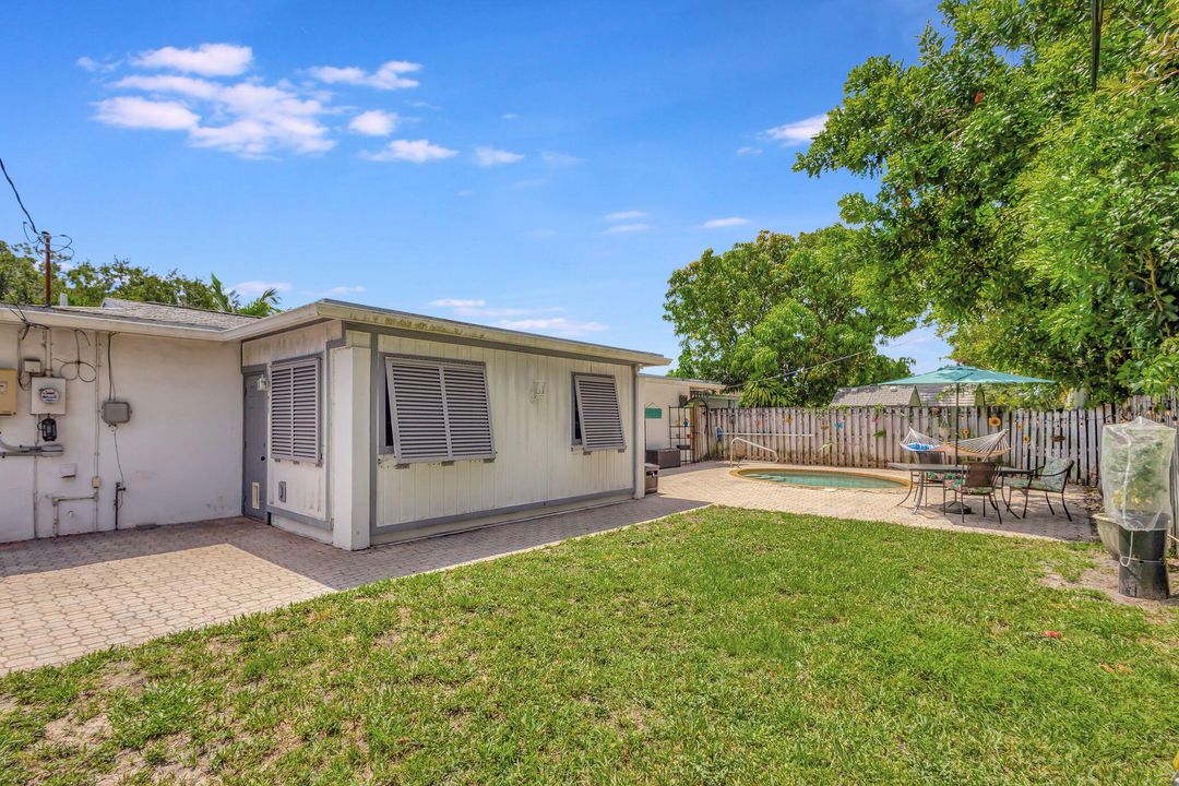 For Sale: $528,000 (4 beds, 2 baths, 1523 Square Feet)