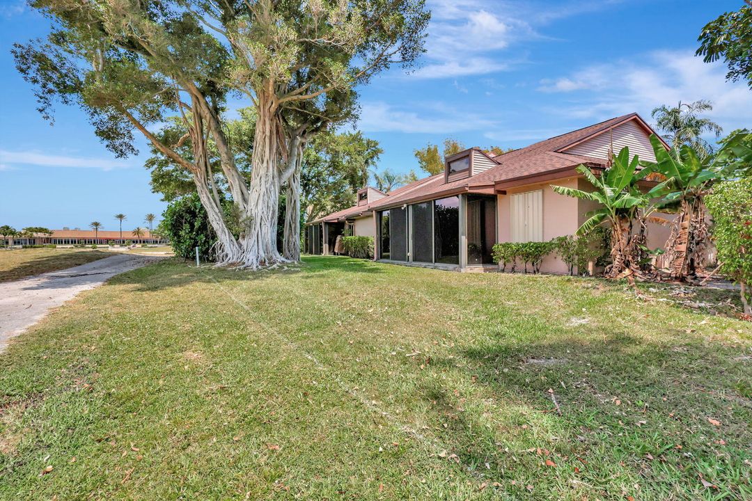 For Sale: $450,000 (3 beds, 2 baths, 2036 Square Feet)