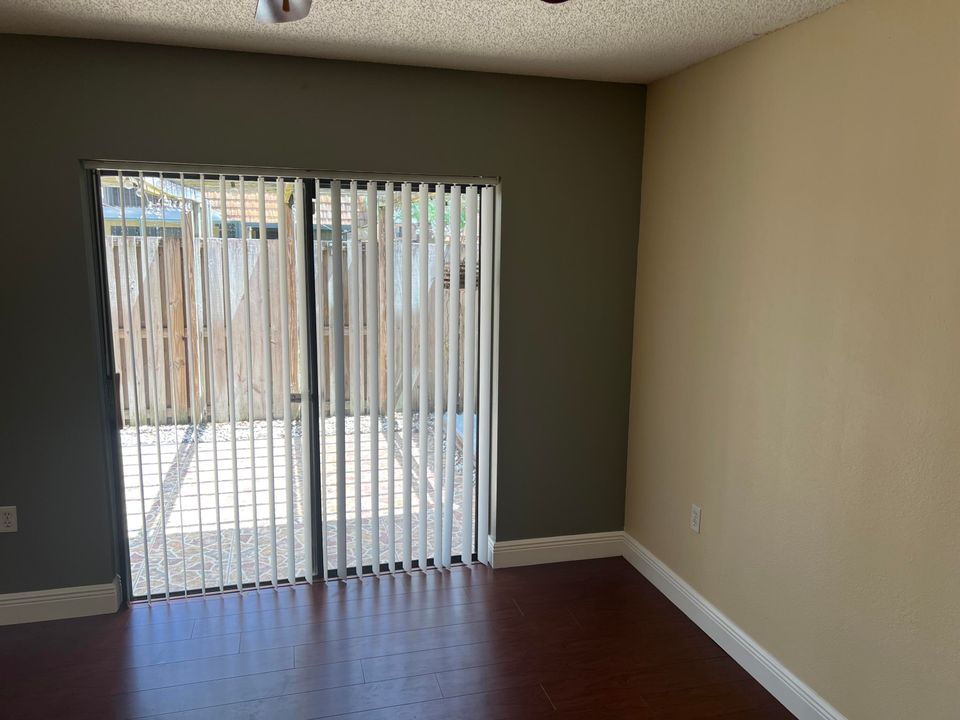 For Sale: $334,900 (3 beds, 2 baths, 1488 Square Feet)