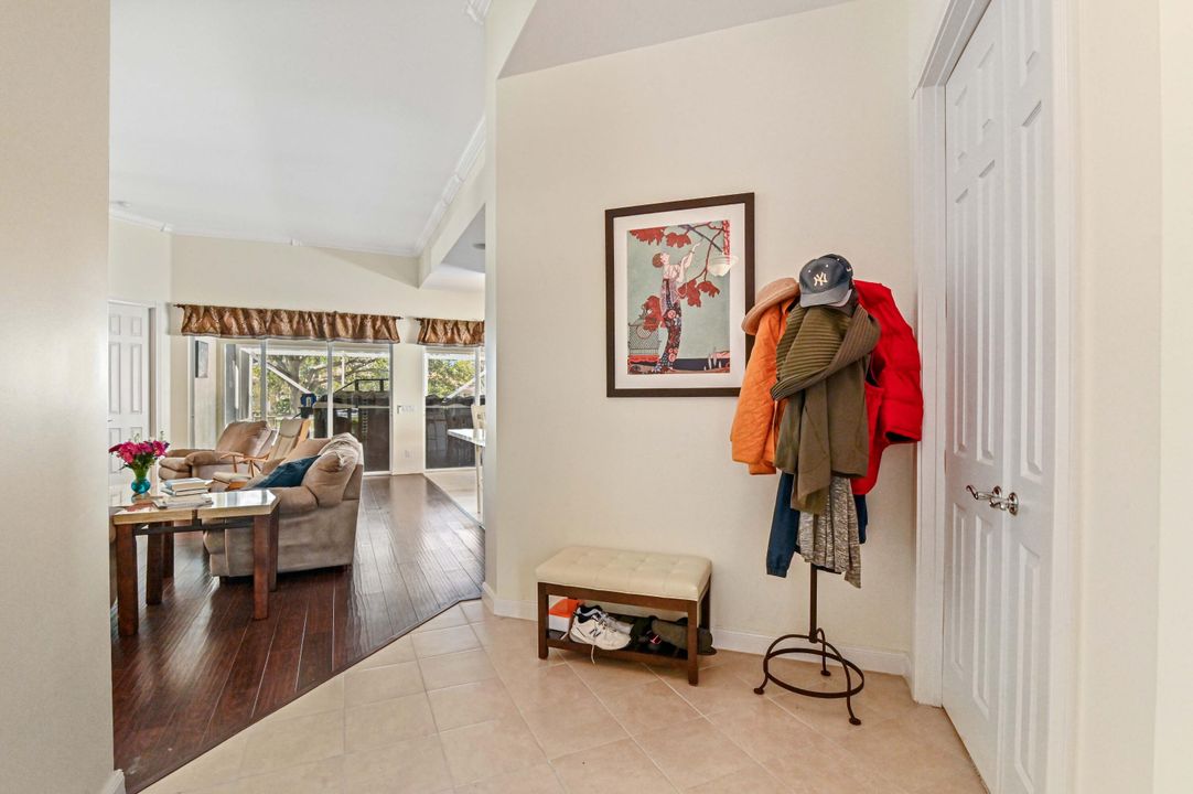 For Sale: $615,000 (3 beds, 2 baths, 2084 Square Feet)