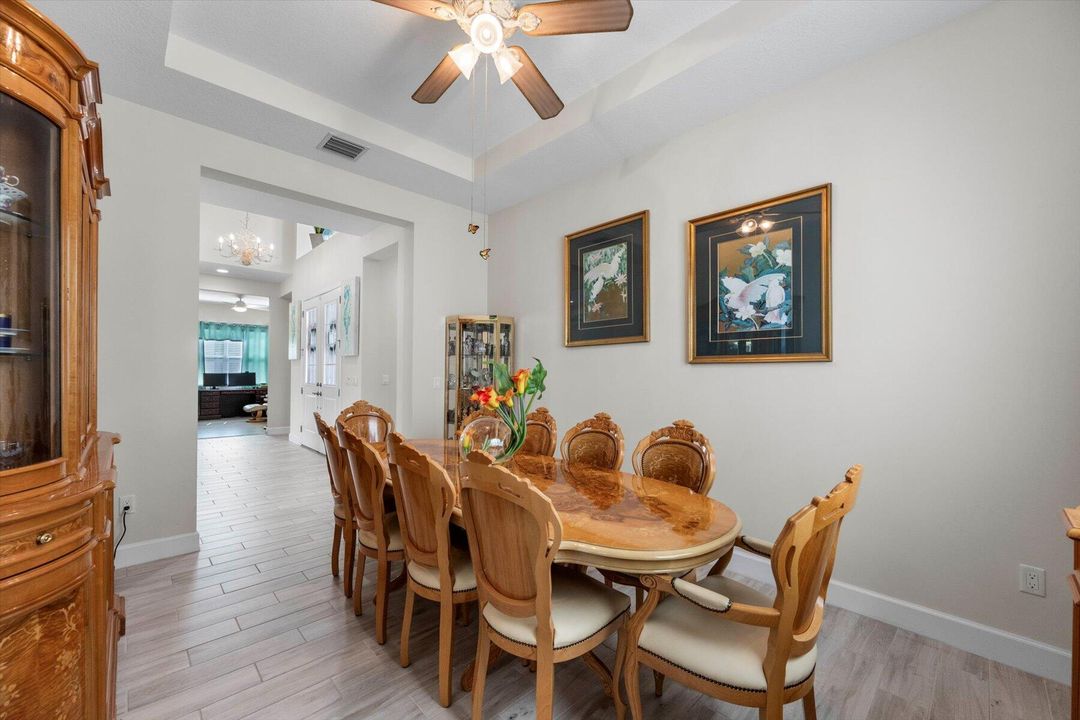 Active With Contract: $799,900 (3 beds, 3 baths, 2436 Square Feet)