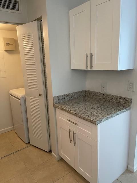 For Rent: $2,700 (3 beds, 2 baths, 1227 Square Feet)