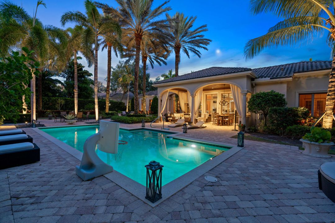 For Sale: $6,500,000 (4 beds, 4 baths, 5517 Square Feet)