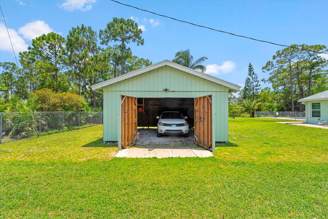 For Sale: $675,000 (3 beds, 2 baths, 1789 Square Feet)