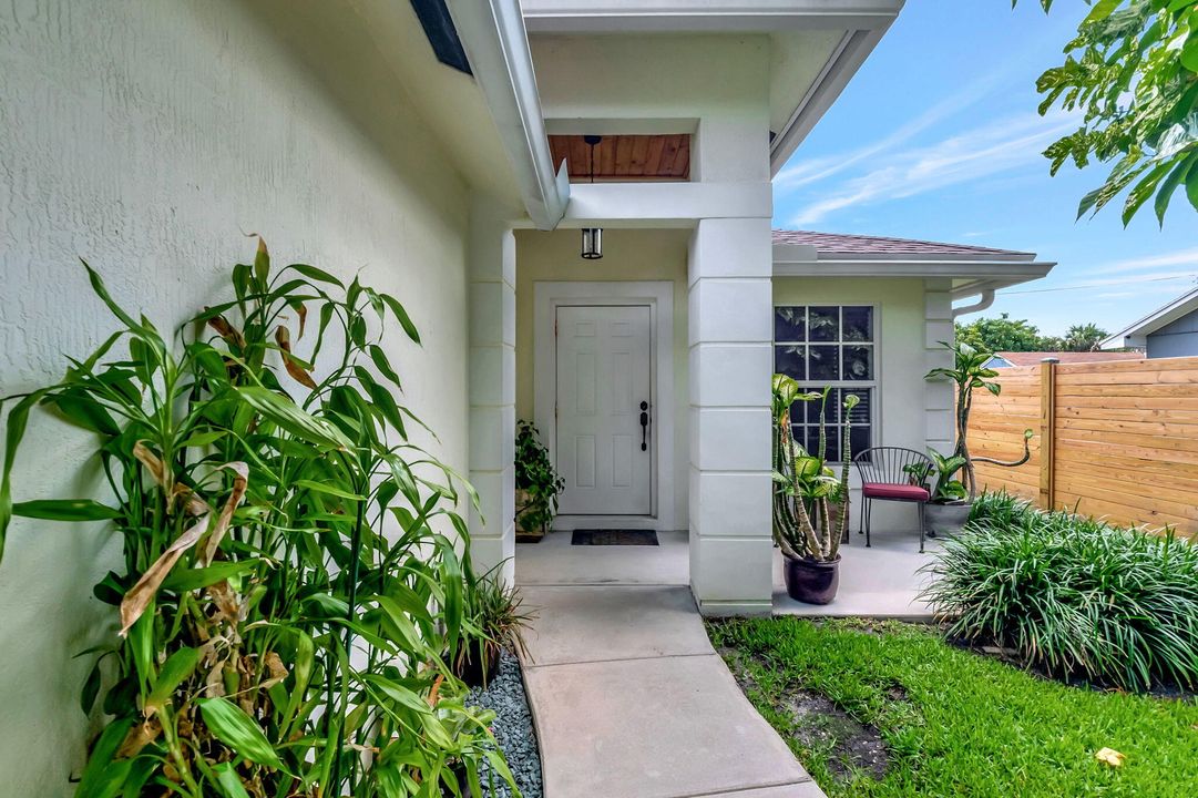 Active With Contract: $599,000 (4 beds, 2 baths, 1750 Square Feet)