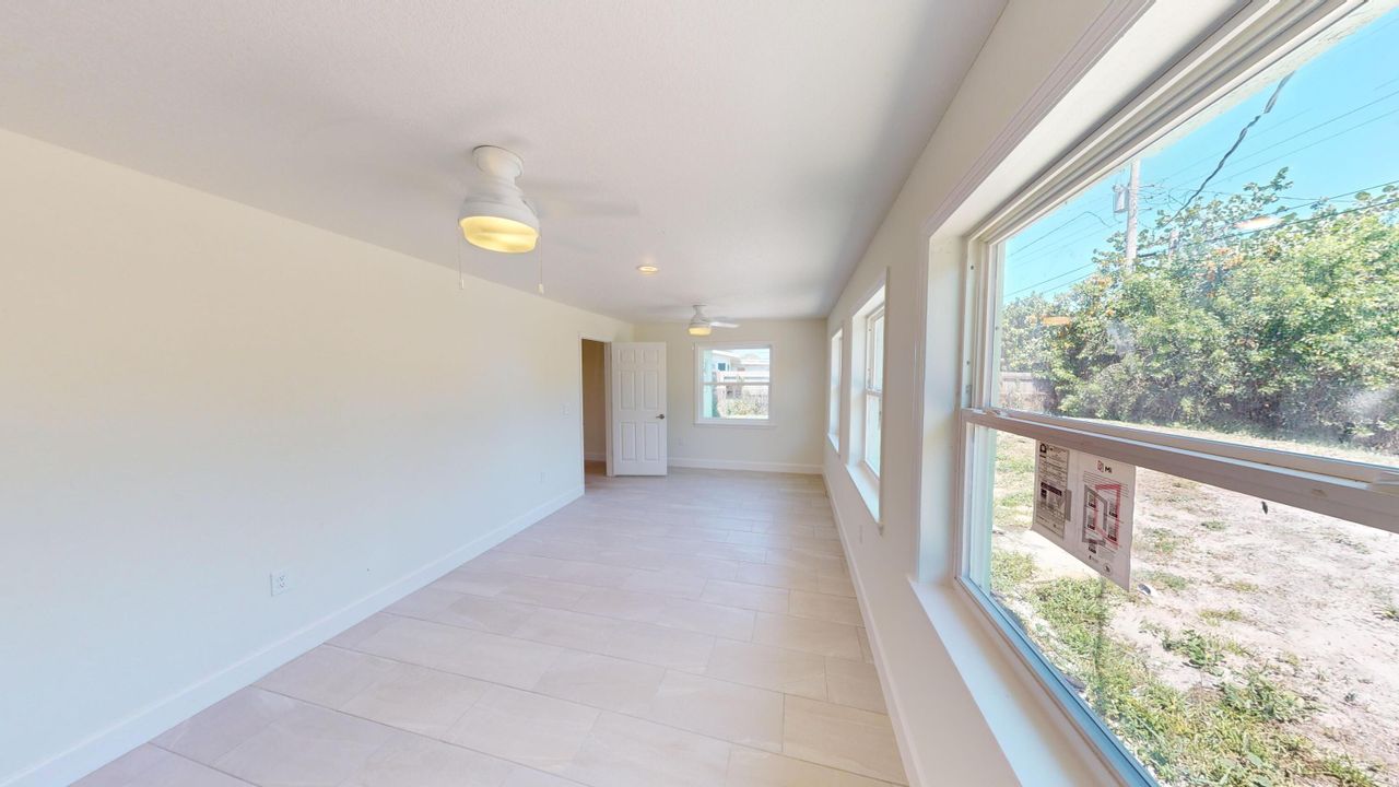 Active With Contract: $349,999 (3 beds, 2 baths, 1497 Square Feet)