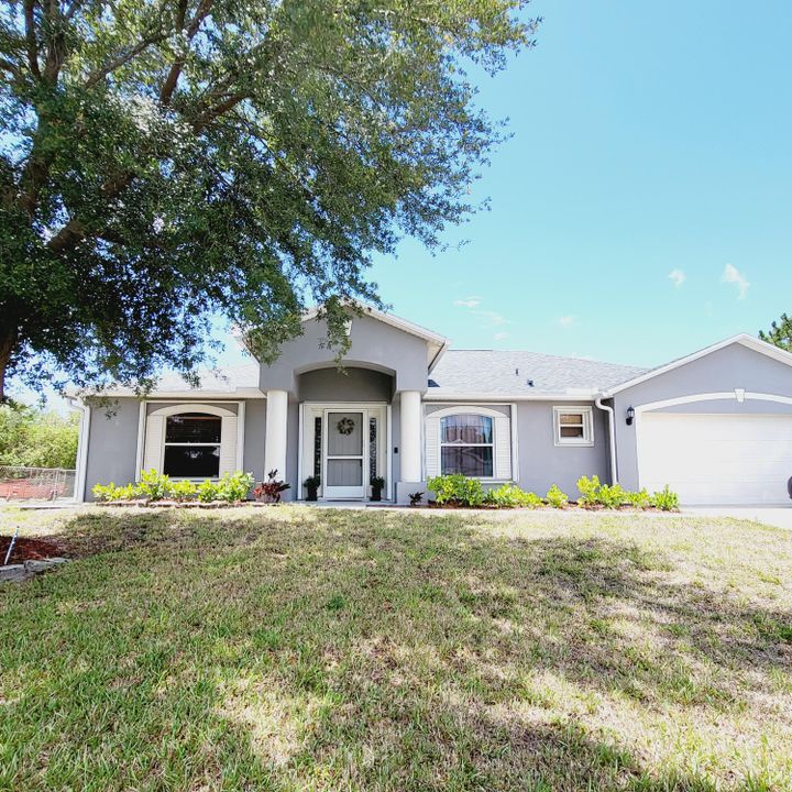 Active With Contract: $397,000 (4 beds, 2 baths, 2040 Square Feet)