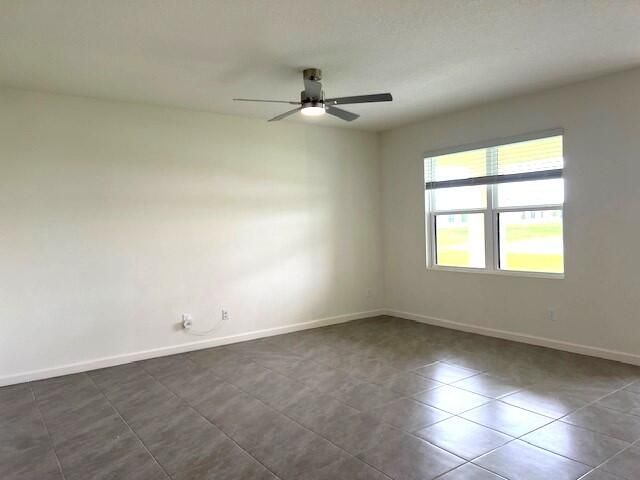 For Rent: $2,800 (3 beds, 2 baths, 1672 Square Feet)