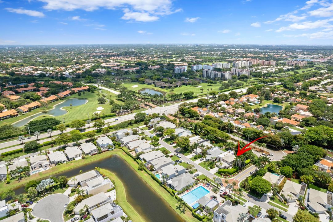 Active With Contract: $724,900 (3 beds, 2 baths, 2792 Square Feet)