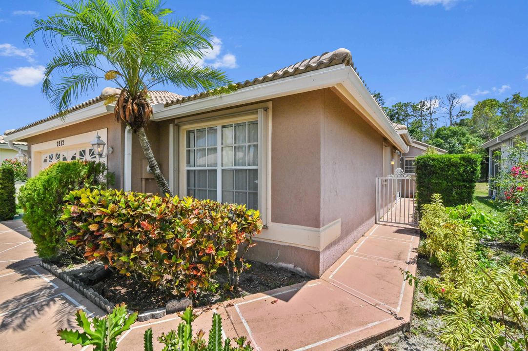 For Sale: $490,000 (3 beds, 2 baths, 1884 Square Feet)