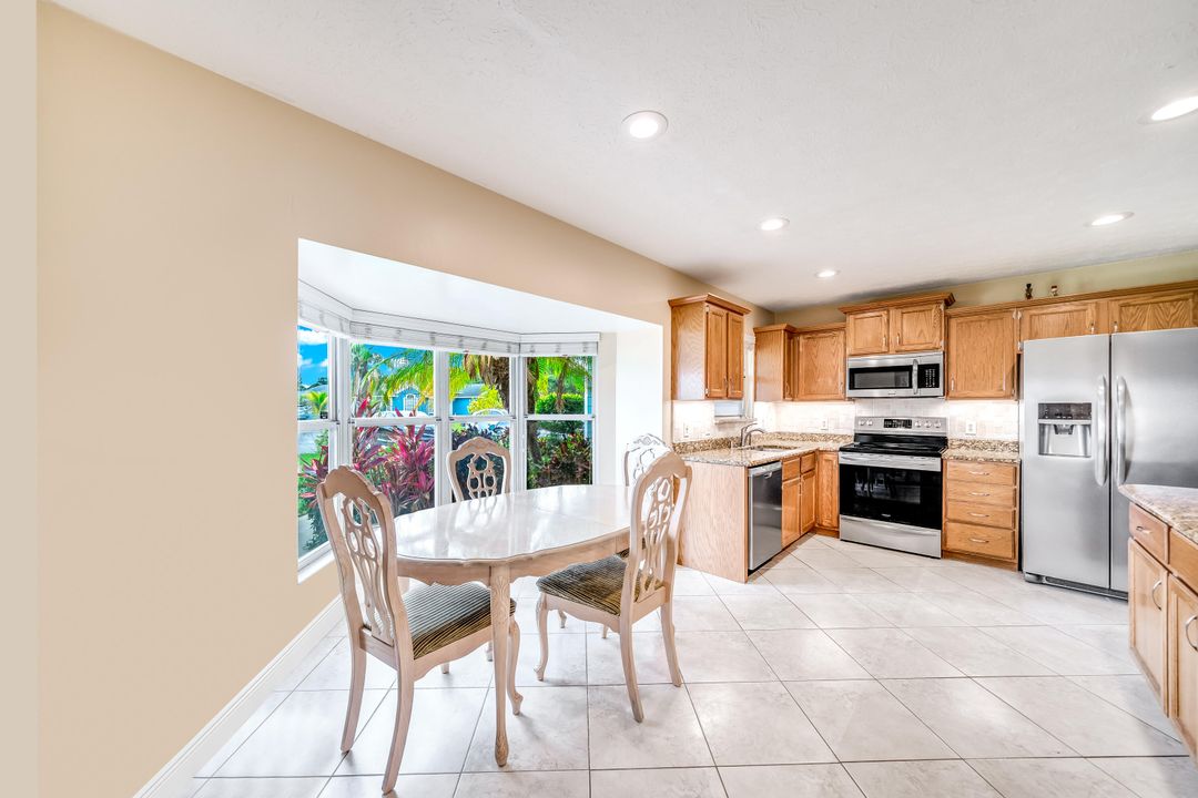 For Sale: $384,900 (3 beds, 2 baths, 1537 Square Feet)