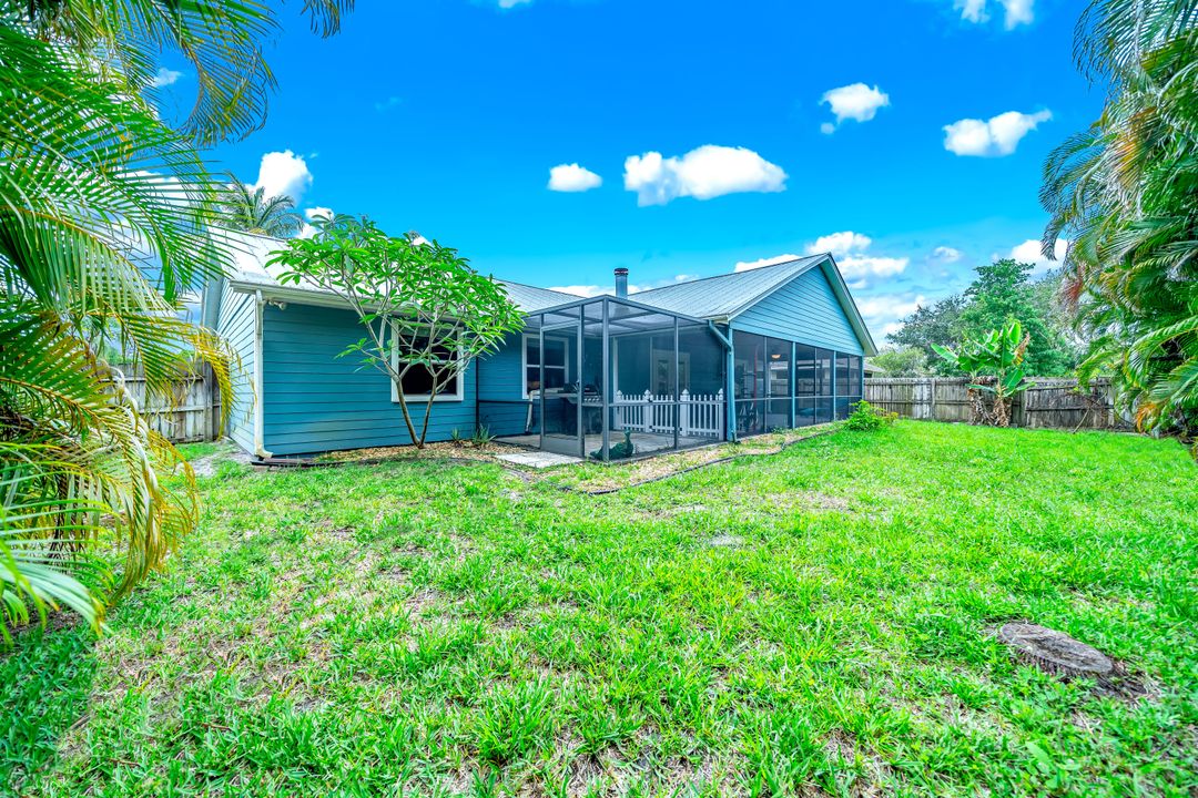 For Sale: $384,900 (3 beds, 2 baths, 1537 Square Feet)