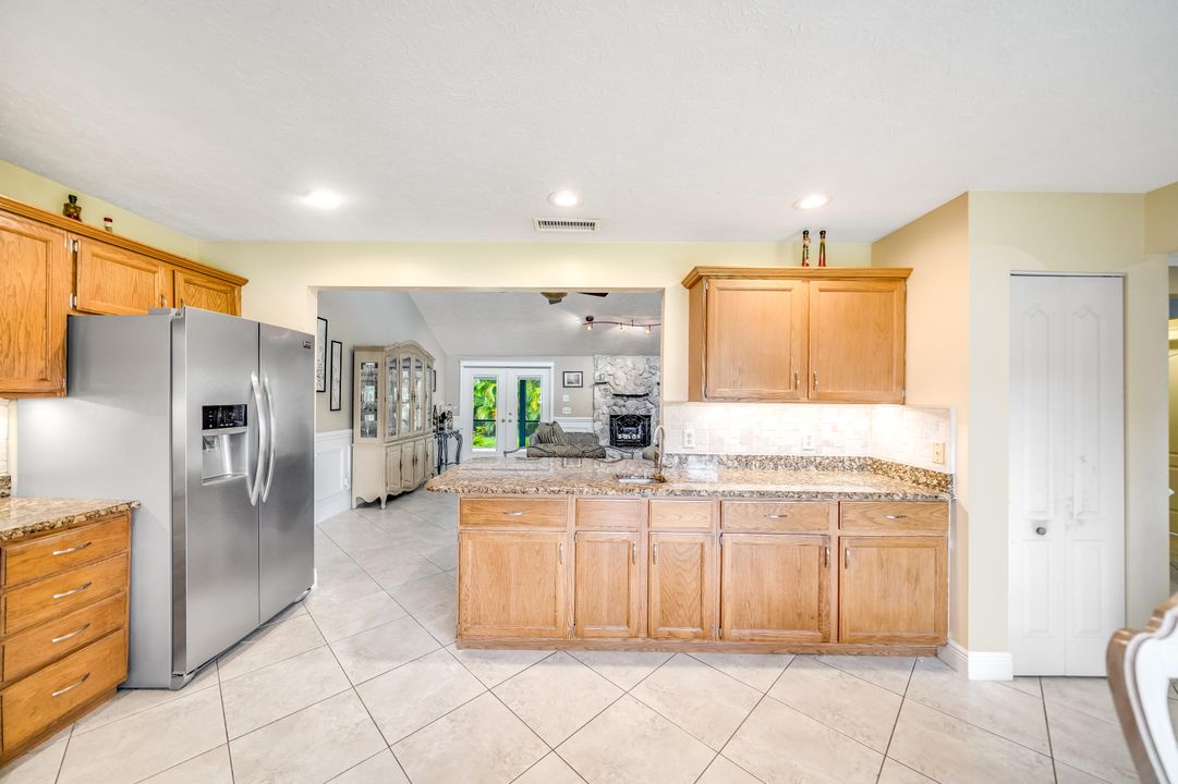 For Sale: $384,900 (3 beds, 2 baths, 1537 Square Feet)