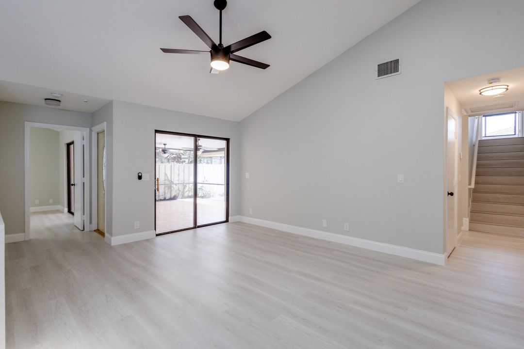 Active With Contract: $465,000 (3 beds, 3 baths, 1356 Square Feet)