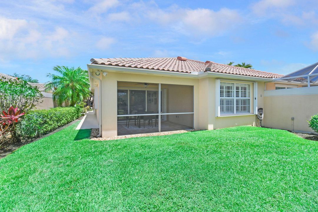 For Sale: $479,900 (2 beds, 2 baths, 1526 Square Feet)