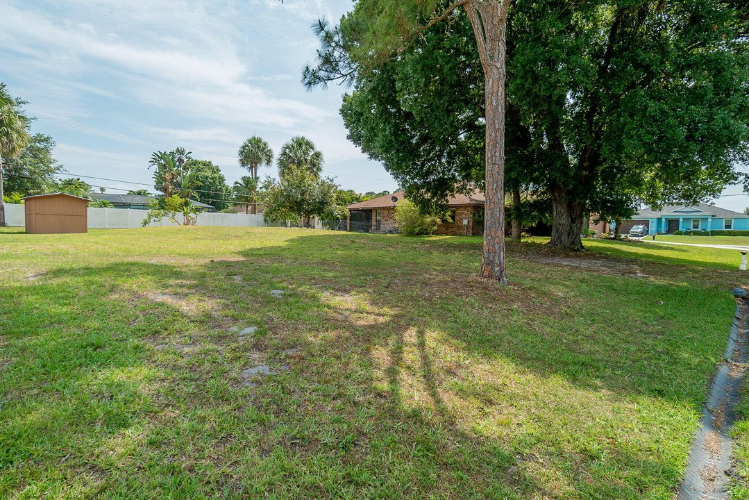 Active With Contract: $499,999 (3 beds, 2 baths, 1978 Square Feet)