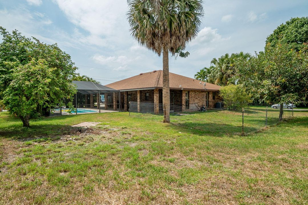 Active With Contract: $499,999 (3 beds, 2 baths, 1978 Square Feet)