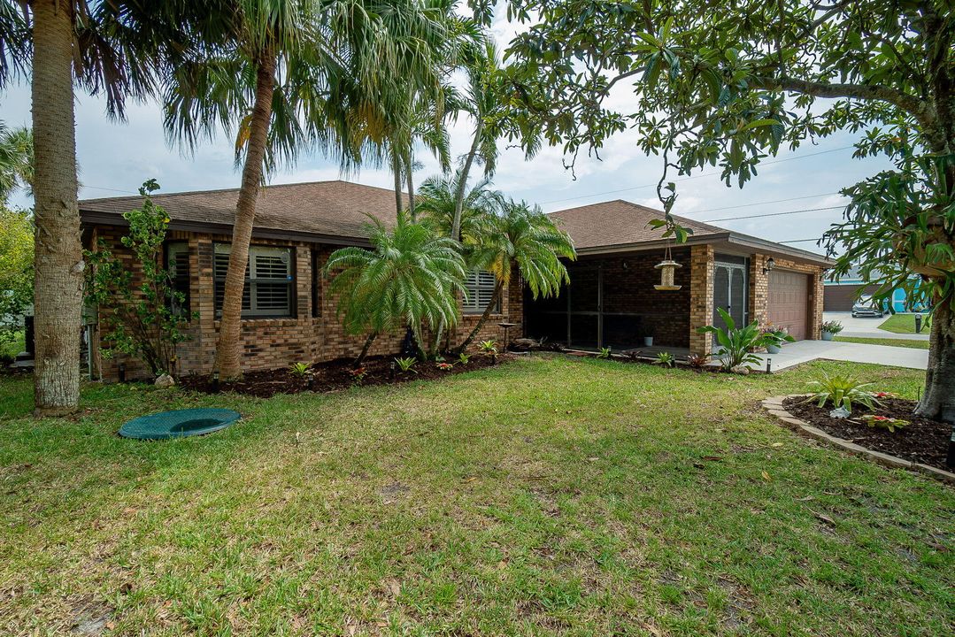 Active With Contract: $499,999 (3 beds, 2 baths, 1978 Square Feet)