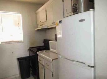For Sale: $229,000 (2 beds, 2 baths, 864 Square Feet)