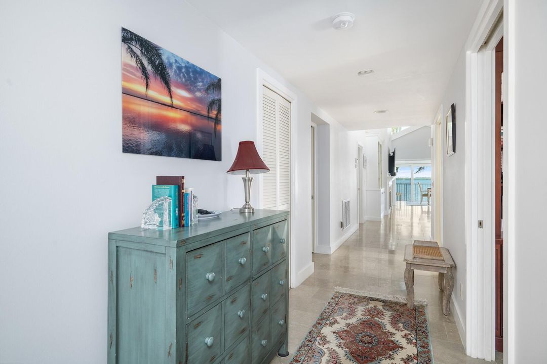 Active With Contract: $950,000 (3 beds, 2 baths, 1930 Square Feet)