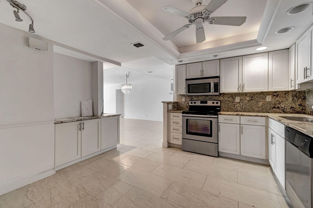 For Sale: $799,000 (2 beds, 2 baths, 1602 Square Feet)