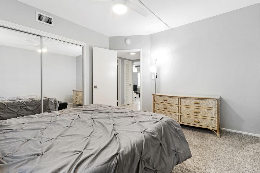 Active With Contract: $1,800 (2 beds, 1 baths, 838 Square Feet)