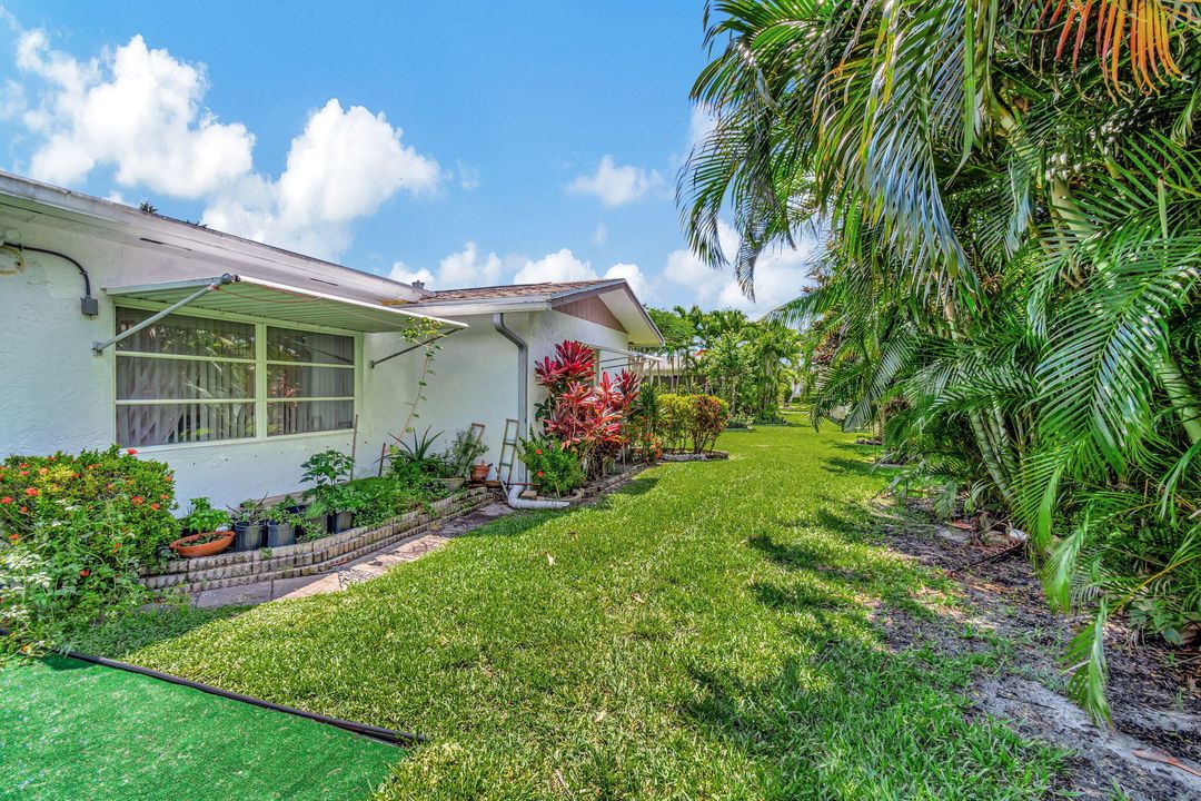 For Sale: $349,900 (2 beds, 2 baths, 1479 Square Feet)