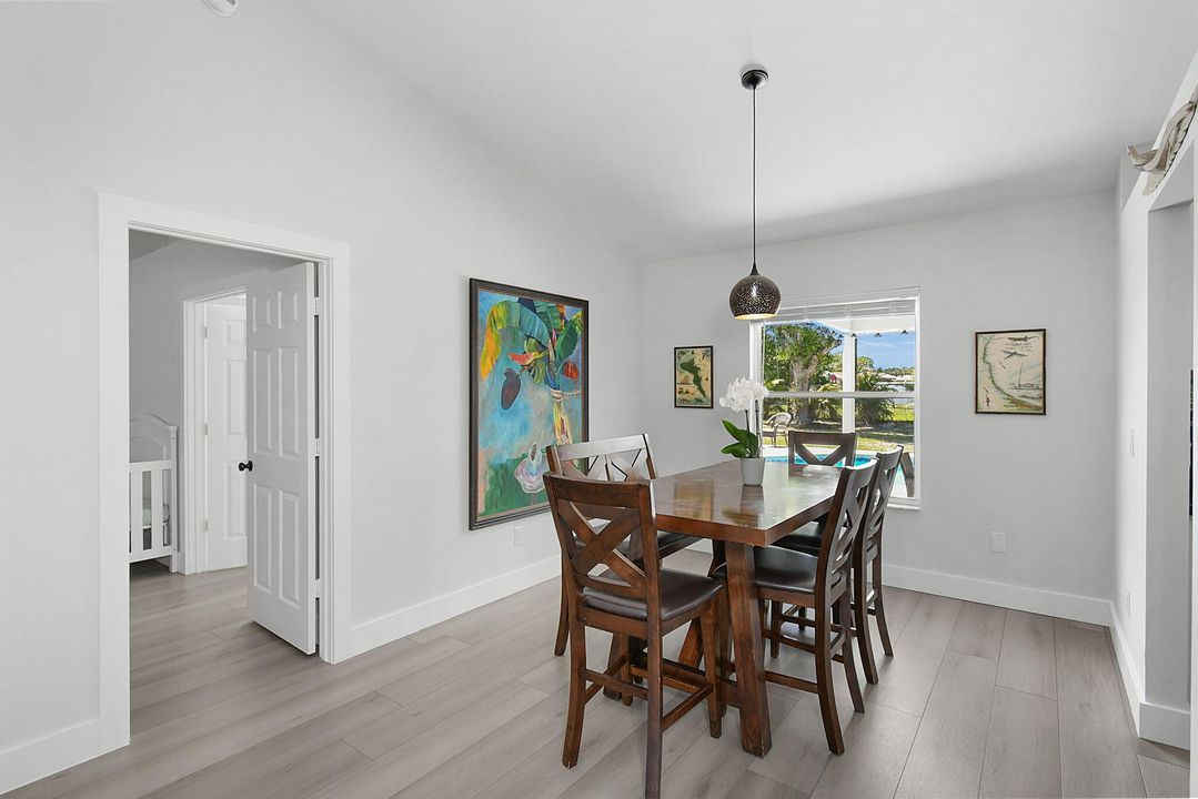 Active With Contract: $458,900 (3 beds, 2 baths, 1755 Square Feet)